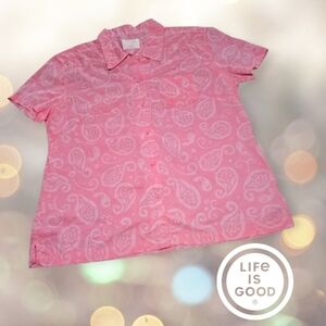 Life is Good Women's S/s Button Up Collared Shirt Pink Paisley L‎